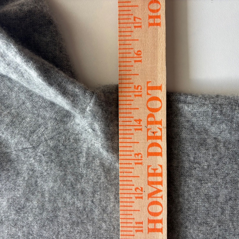 J. Crew Womens Cashmere Sweater Crew Neck Long Sleeve‎ Gray Pullover Top Small - Picture 8 of 8